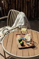 Petra Nera Skiathos