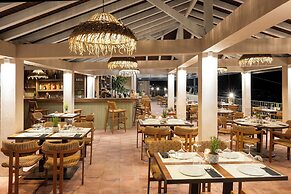 Petra Nera Skiathos