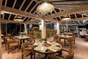 Petra Nera Skiathos