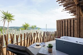 Petra Nera Skiathos