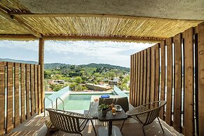 Petra Nera Skiathos
