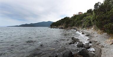 Goddesses Villa 2 in Nies
