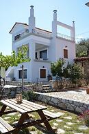 Goddesses Villa 2 in Nies