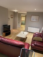 Stunning 4-bed Apartment in Glasgow West end