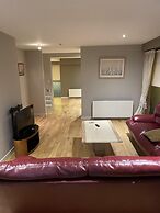 Stunning 4-bed Apartment in Glasgow West end