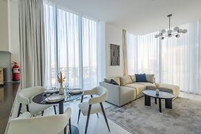 SuperHost - Serene 1BR in District One With Artificial Beach