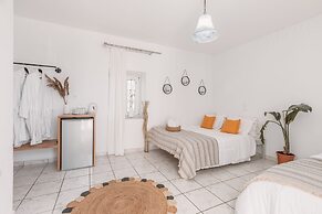 Dibellee Mykonos Studios