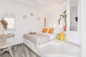 Dibellee Mykonos Studios