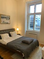 Beautiful 1-bed Studio