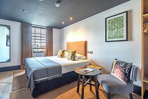 Crescent Place by Mansley