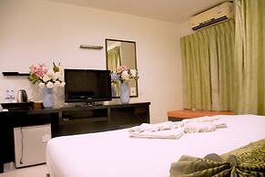 Zephyr Grand Hotel