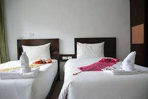 Zephyr Grand Hotel