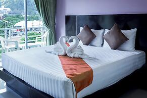 Zephyr Grand Hotel
