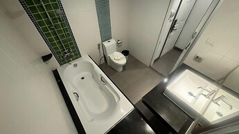 Zephyr Grand Hotel
