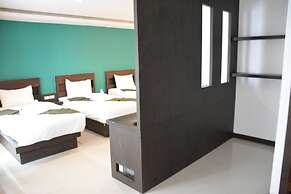 Zephyr Grand Hotel