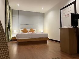Zephyr Grand Hotel