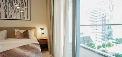 Aya - Beachfront Apartment With all Amenities and Pool
