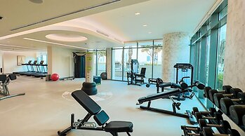 Aya - Beachfront Apartment With all Amenities and Pool