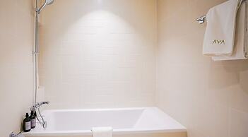 Aya - Beachfront Apartment With all Amenities and Pool