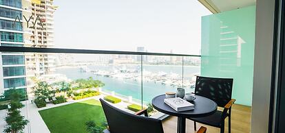 Aya - Beachfront Apartment With all Amenities and Pool