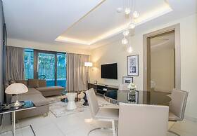 Tanin - Luxurious 2BR Apartment in DAMAC Paramount