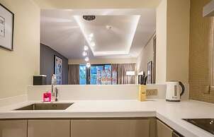 Tanin - Luxurious 2BR Apartment in DAMAC Paramount