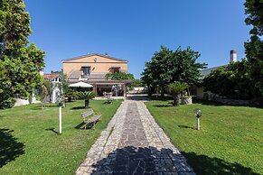 Villa Erika with private pool and garden