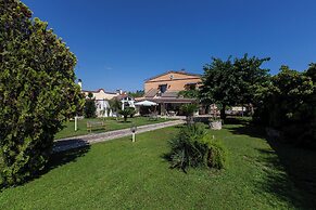 Villa Erika with private pool and garden