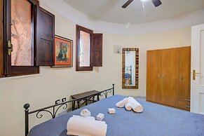 Villa Erika with private pool and garden