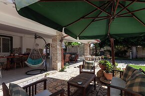 Villa Erika with private pool and garden