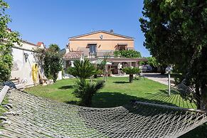 Villa Erika with private pool and garden