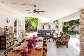 Villa Erika with private pool and garden