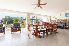 Villa Erika with private pool and garden