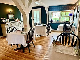 Inn at Oriental