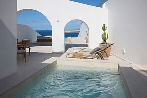 Omna Caldera Suites