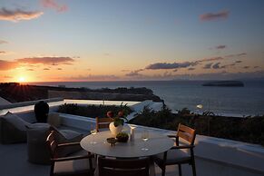 Omna Caldera Suites