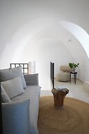 Omna Caldera Suites