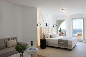 Omna Caldera Suites