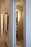 Omna Caldera Suites