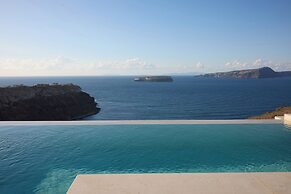 Omna Caldera Suites