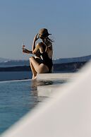 Omna Caldera Suites