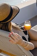 Omna Caldera Suites
