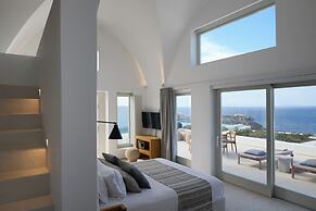 Omna Caldera Suites