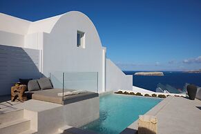 Omna Caldera Suites