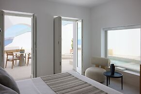 Omna Caldera Suites