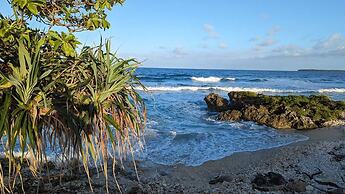 Bombua Beach House