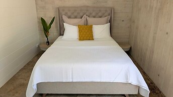 Bombua Beach House