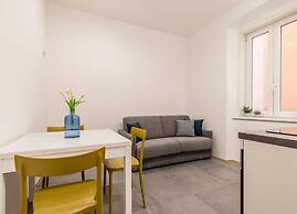 Ghiberti Apartments - Blue and Gold