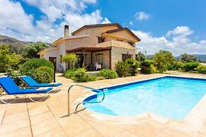 Villa Erato in Nea Dimmata