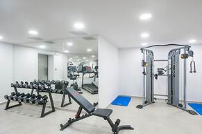 Noble Hotel Suites - Adults Only